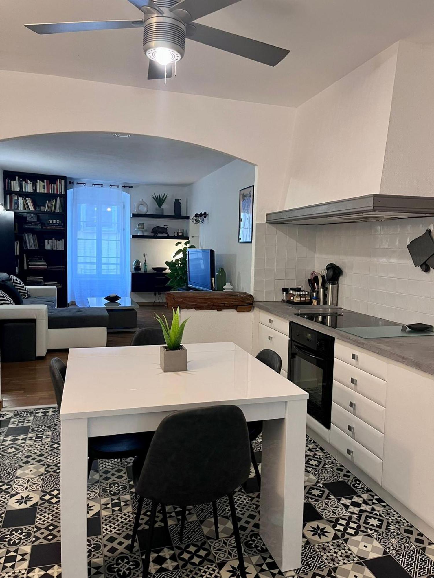 Charmant Appartement Centre-Ville Ajaccio  Exterior photo